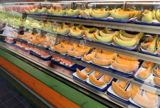メロンの切り売りもございます(^_^;)