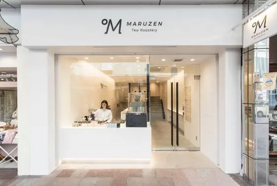 駅から徒歩5分ほど。