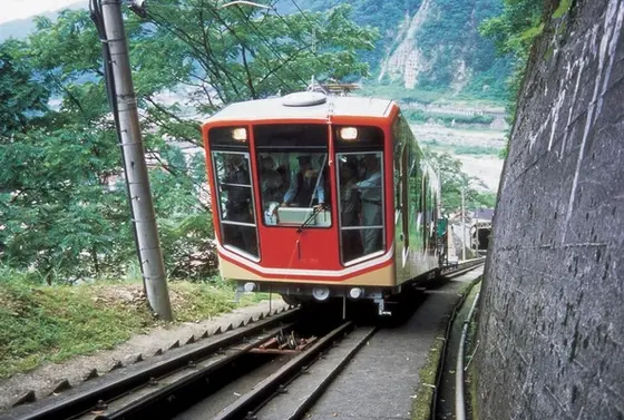 立山駅から美女平へ（所要時間7分）