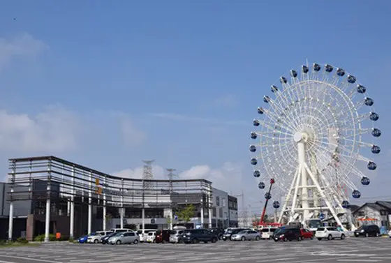 近くに仙台港アウトレットも