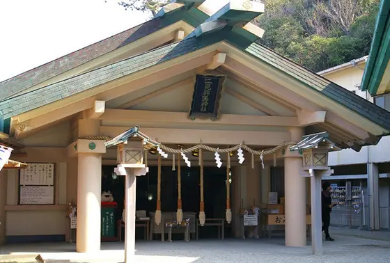 二見興玉神社 社殿