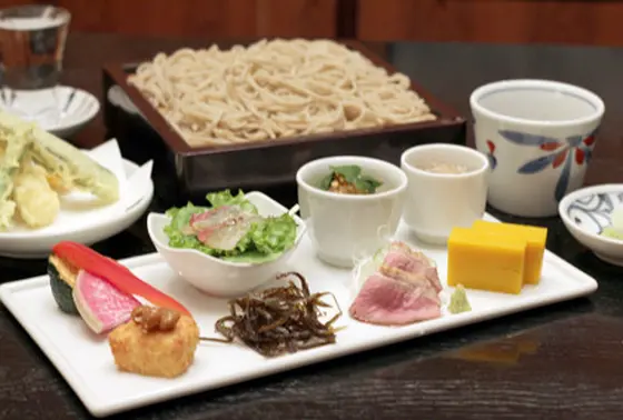 蕎麦を中心としたお洒落メニュー