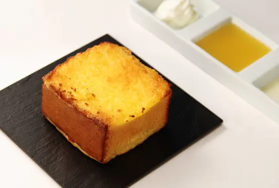 喫茶限定MIRAIカステラ