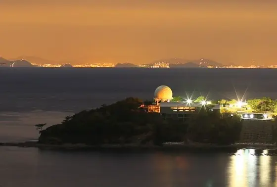 水平線に広がる釜山の夜景