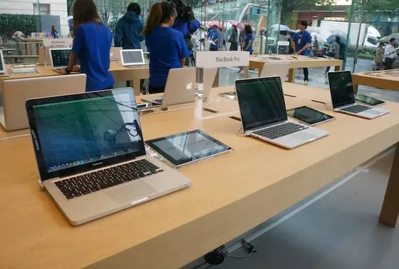 Apple Store店内