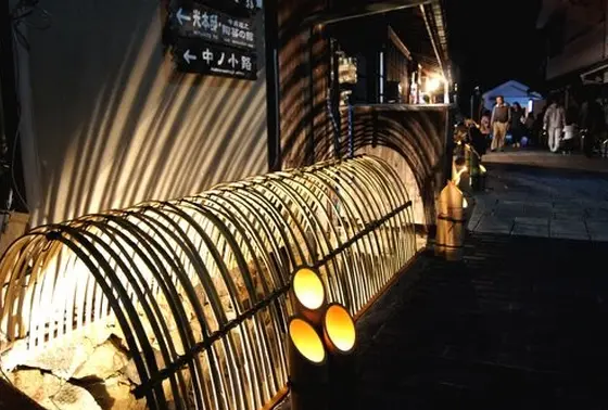 「たけはら情景の路」でも竹が使われています