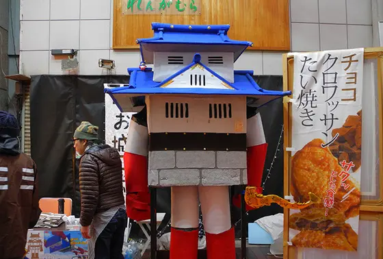 お城ロボ（岐阜）