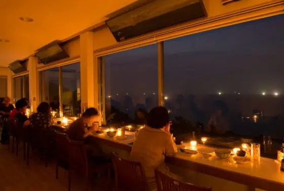 窓から見る夜景の美しさ