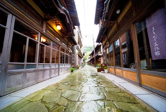 美保神社へと続く参拝道