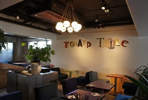 三階はカフェ『Today's Table』。