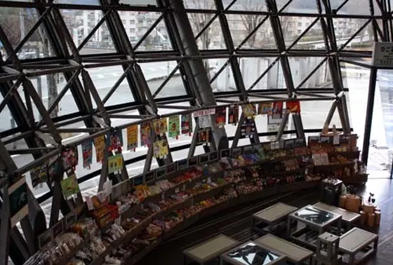 吹き抜けの建物!