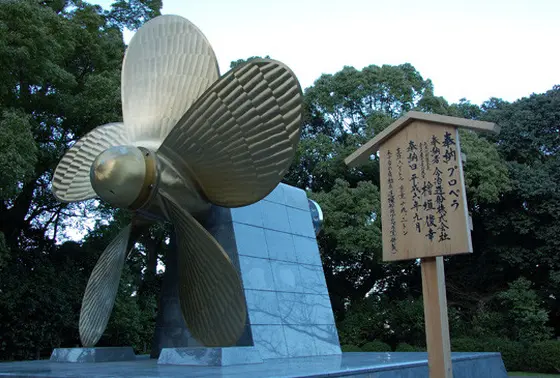 海上交通の守り神だけあって、海にまつわる奉納品があります