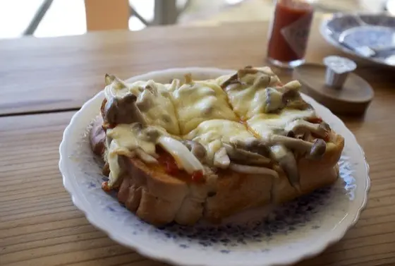 熱々のピザトーストが絶品