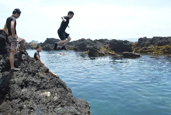 海へダイブっ！！！！！！