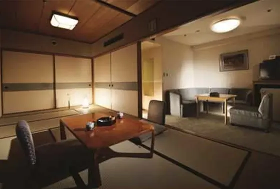 綺麗で広々したお部屋