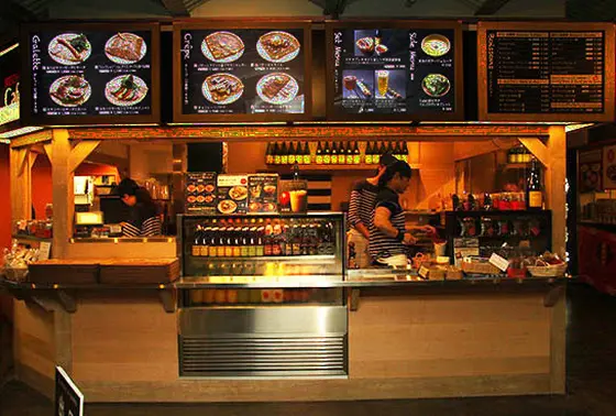 オシャレなお店から渋いお店まで色々