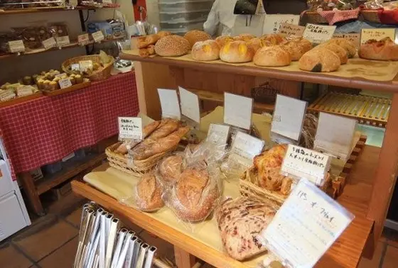 豊富に並ぶパン！