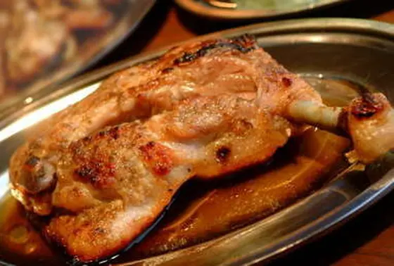 名物　骨付き鶏