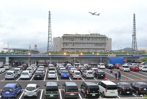 レンタカー