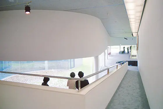 建築自体が芸術品。