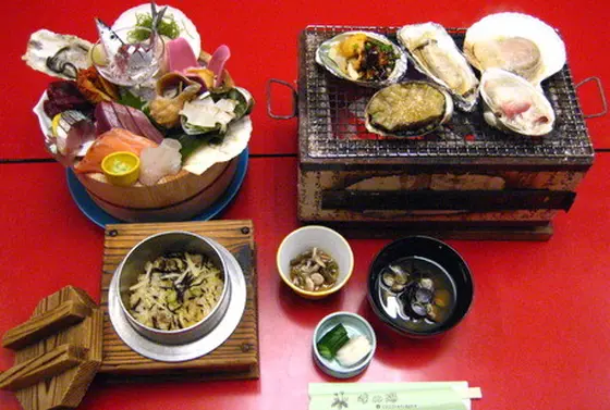 食事もあり～の