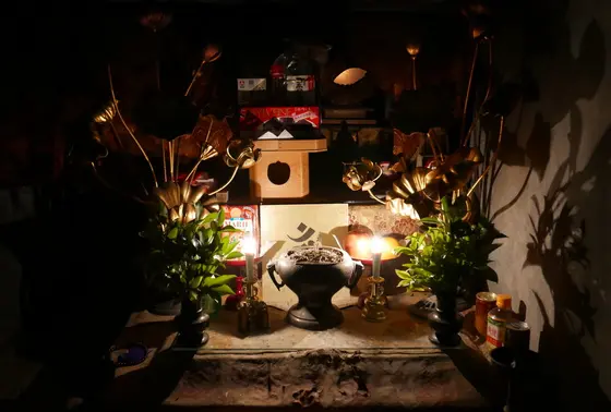 巨大如来像の中に戒壇巡りが