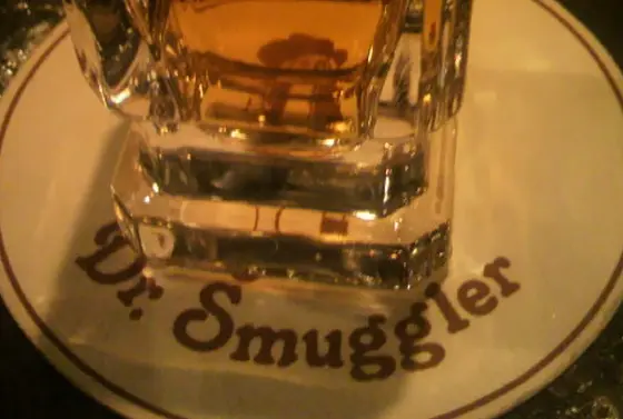 温泉でひとっ風呂からのショットバーでカクテル