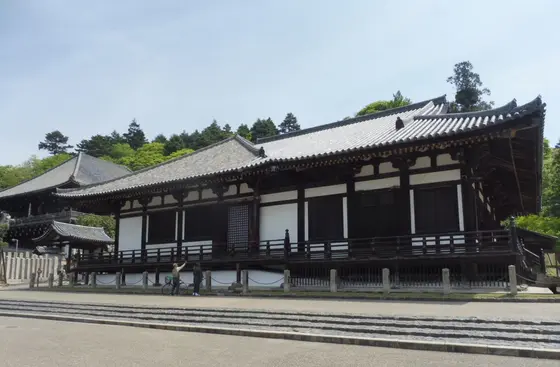 三月堂(法華堂)