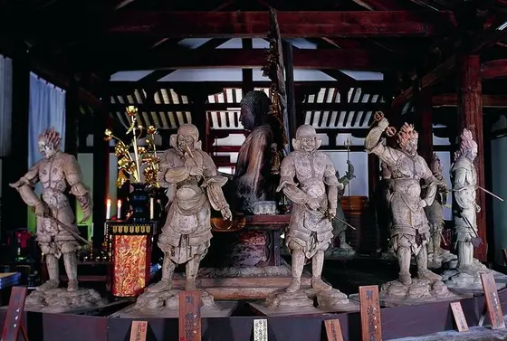 十二神将さまに注目…！