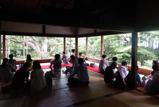 額縁の庭園