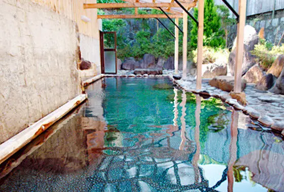 お湯は源泉「大湯」100％掛け流し