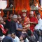 インドラジャトラでクマリの巡行に会う