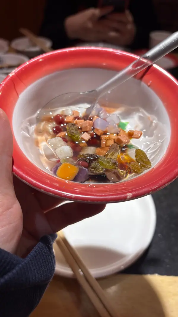 火鍋のお店の食べ放題のゼリーみたいなの美味しかった