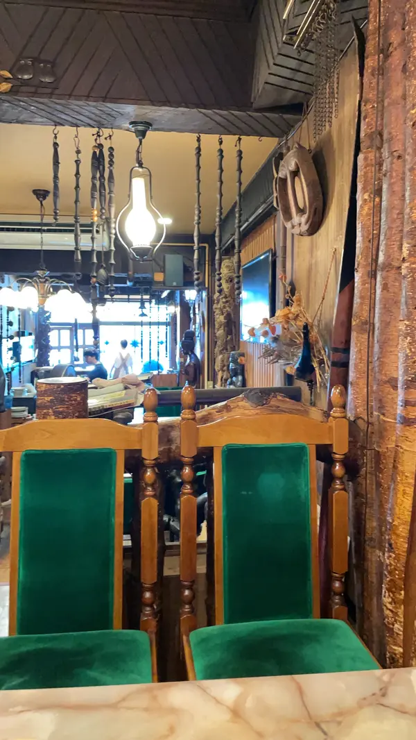 レトロな店内