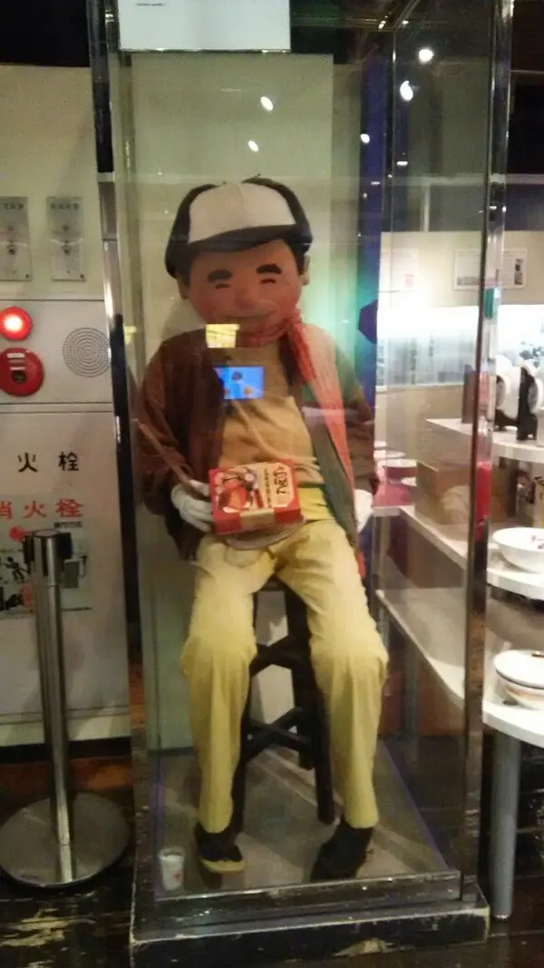 店番にチャルメラのおじさん