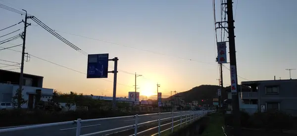 ゲストハウスの前から