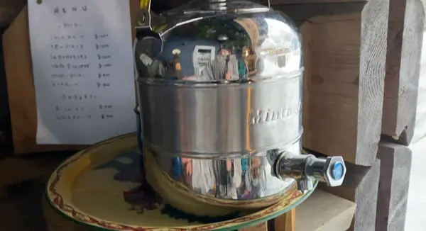 自由に飲めるお水！