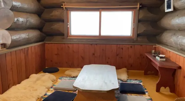 山小屋みたいな雰囲気