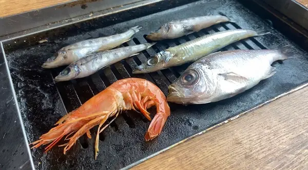 焼きながら食べるのは楽しいです🎶
