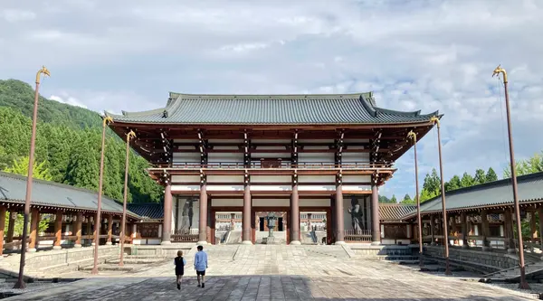 中門