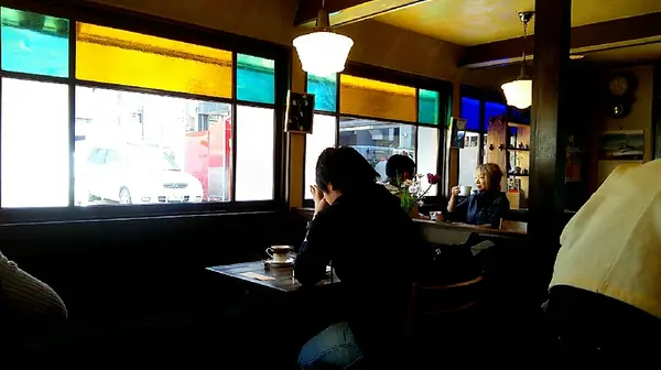 クラシカルな雰囲気の店内