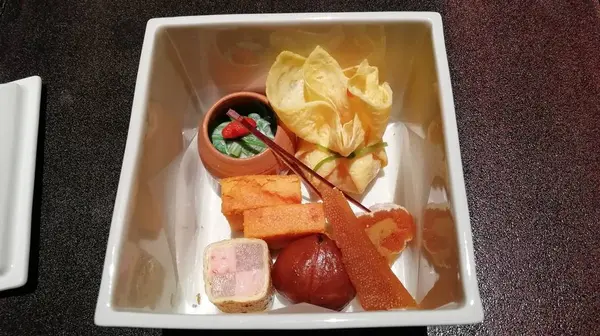 夕食は会席料理