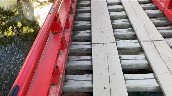 透橋（すかしばし）っていうんだって！