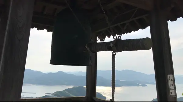 山頂の鐘
