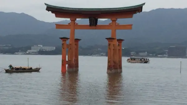 大鳥居