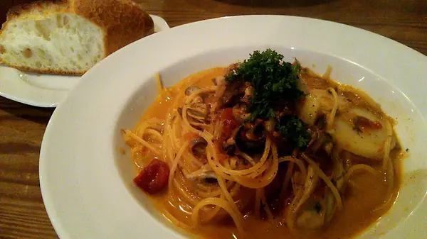 大粒の牡蠣が入ったパスタランチをいただきました
