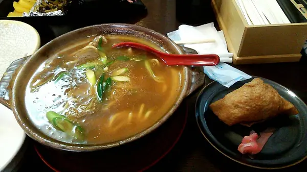 「カレー鍋焼き＋おいなりさん」
