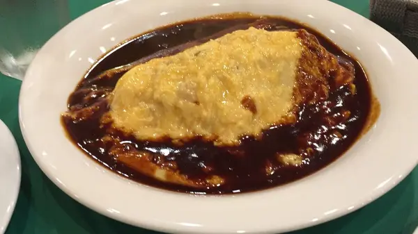こちらは特製オムライス