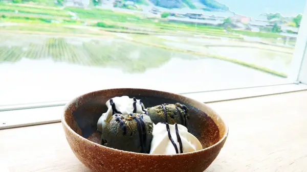かぐわしいほうじ茶アイス