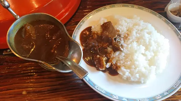 ビーフカレー　１１００円